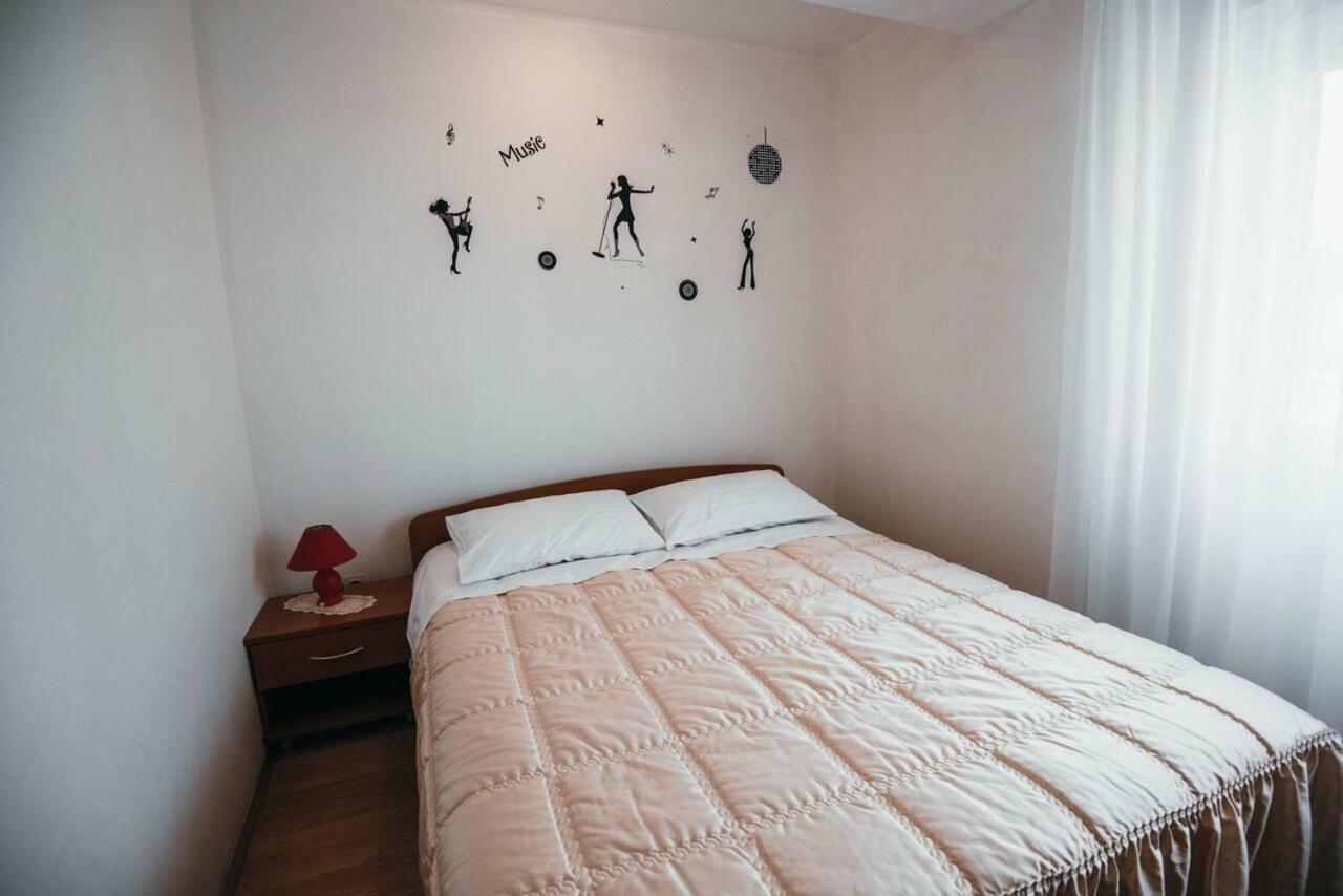 Apartmani Tamaris Vodice Exterior foto
