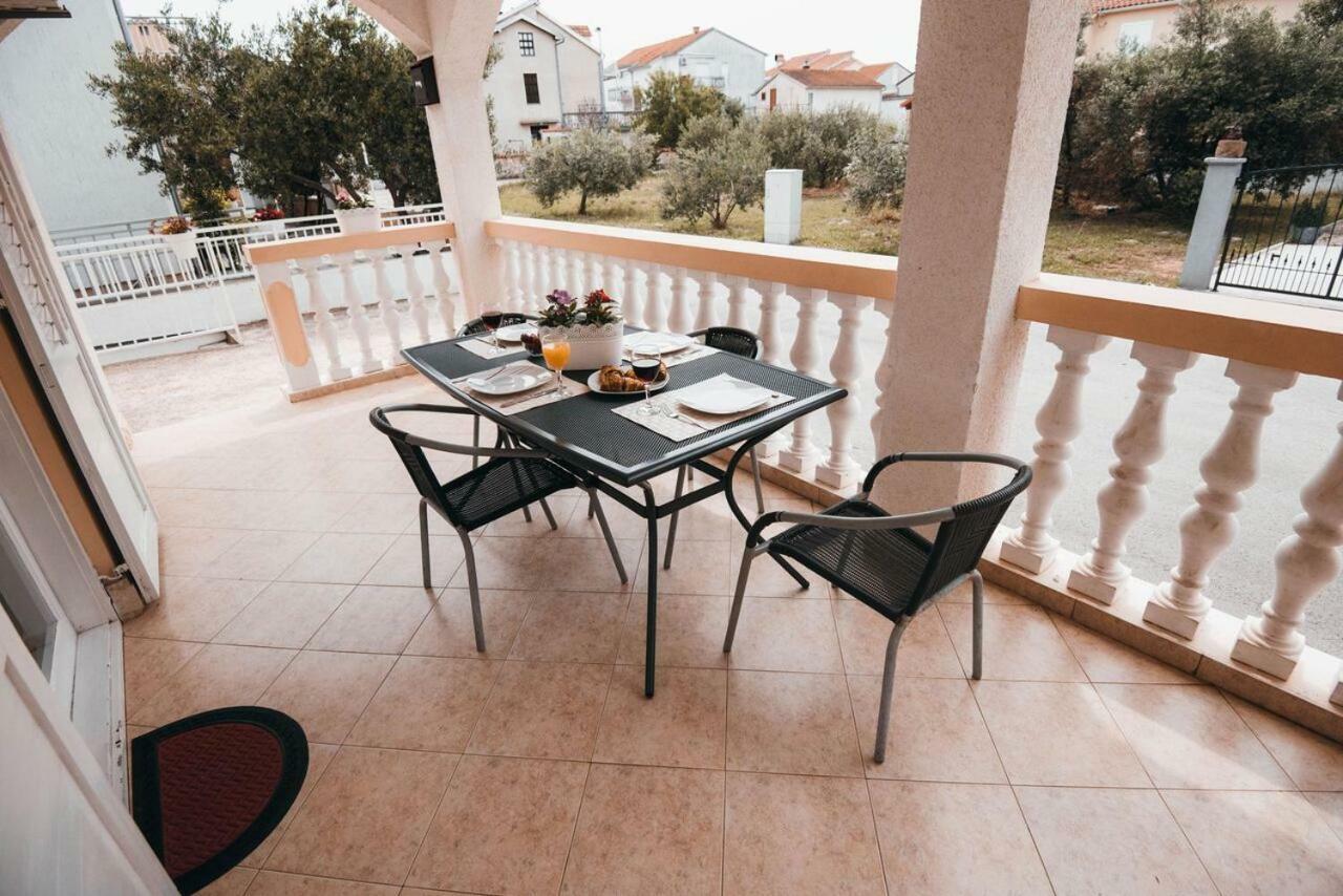 Apartmani Tamaris Vodice Exterior foto