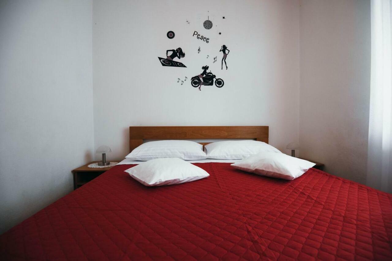 Apartmani Tamaris Vodice Exterior foto