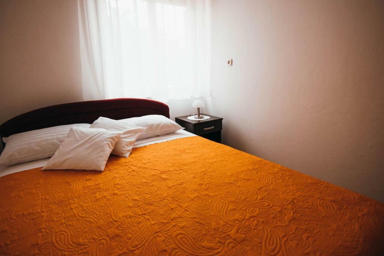 Apartmani Tamaris Vodice Exterior foto