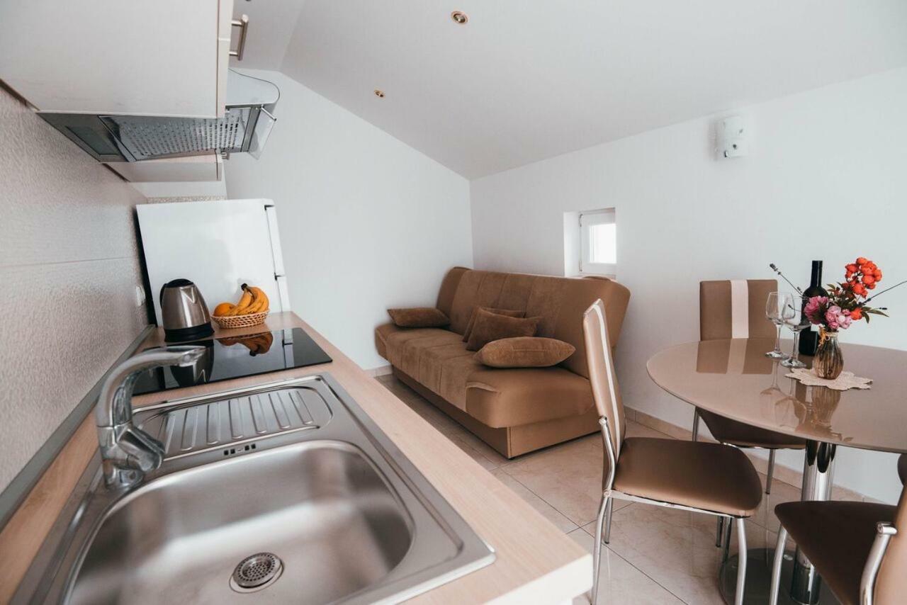 Apartmani Tamaris Vodice Exterior foto