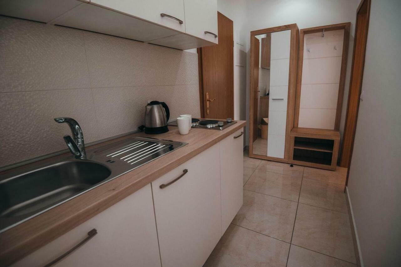 Apartmani Tamaris Vodice Exterior foto