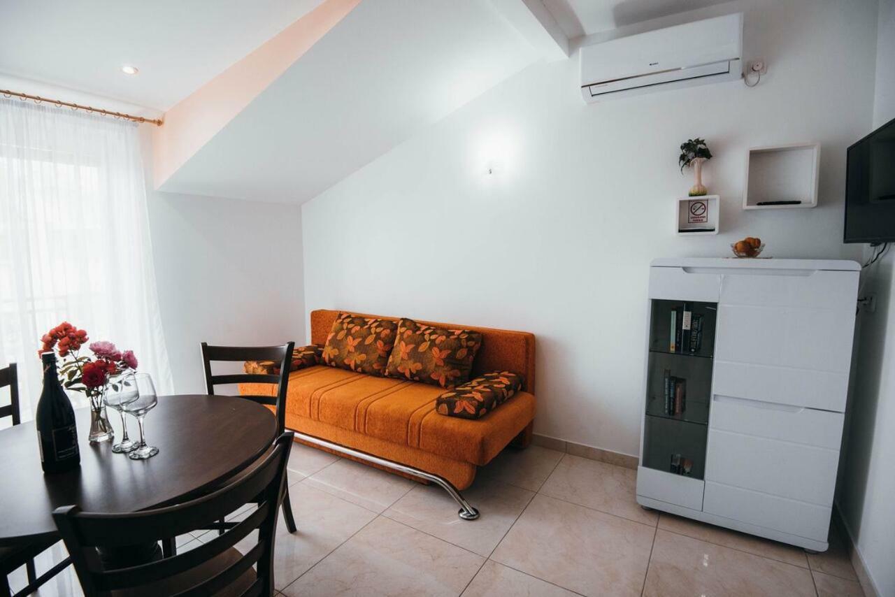 Apartmani Tamaris Vodice Exterior foto